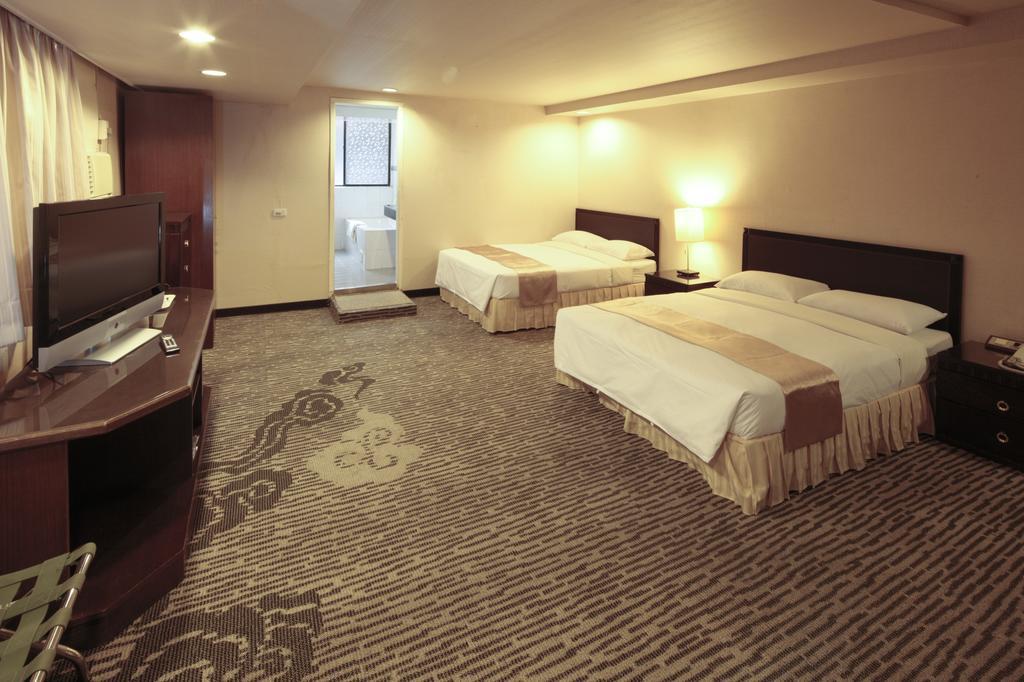 Lincoln Hotel Tainan Zewnętrze zdjęcie