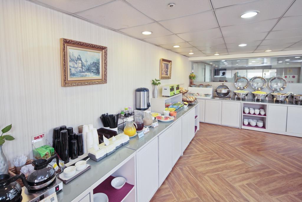 Lincoln Hotel Tainan Zewnętrze zdjęcie