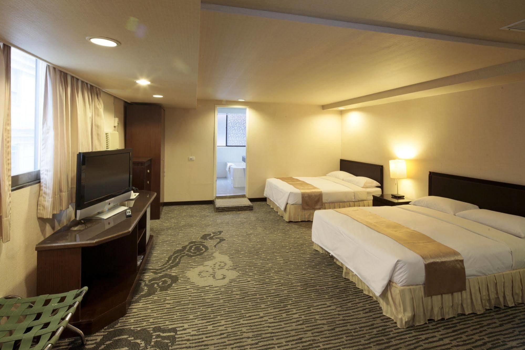 Lincoln Hotel Tainan Zewnętrze zdjęcie