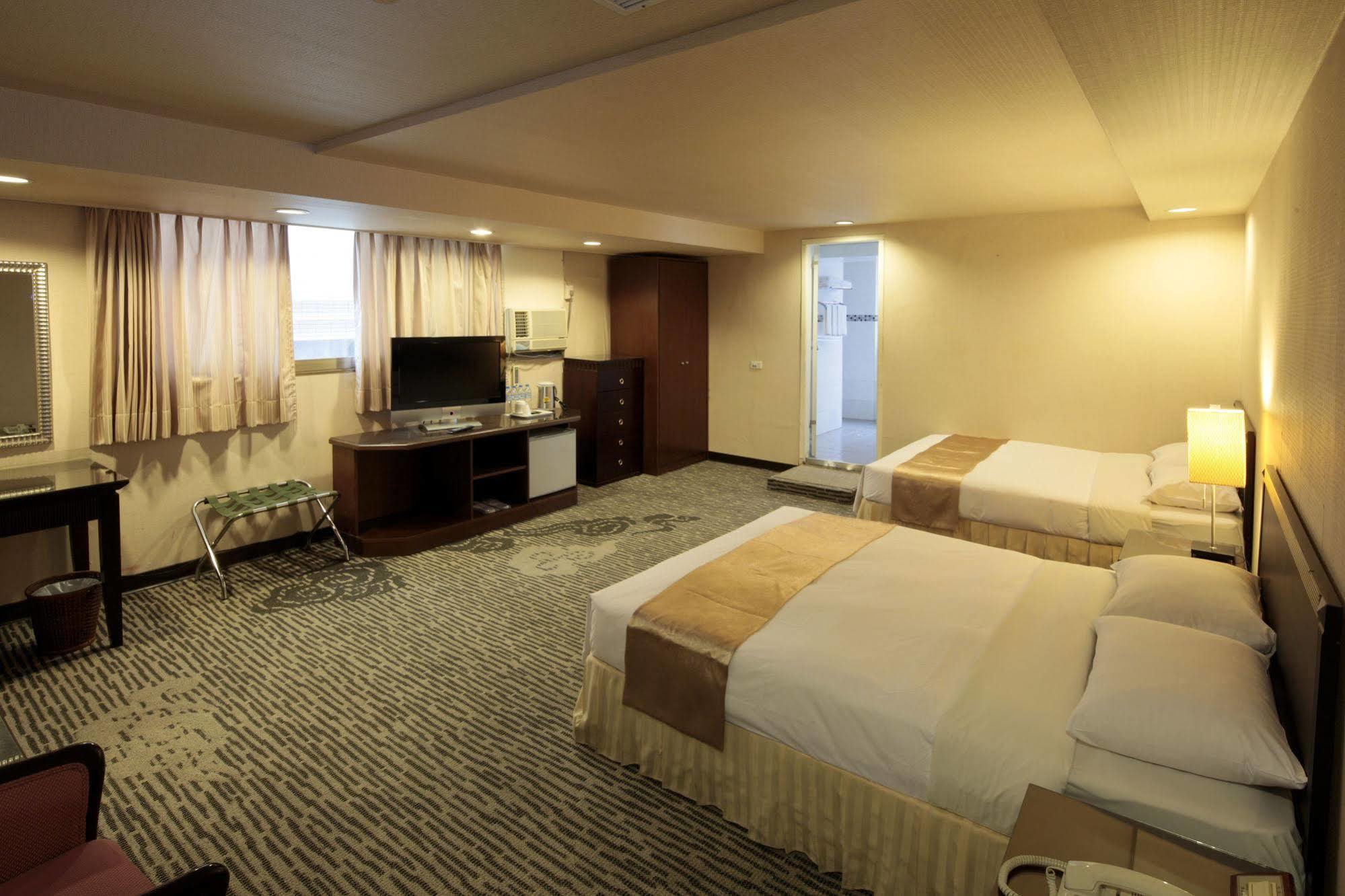 Lincoln Hotel Tainan Zewnętrze zdjęcie