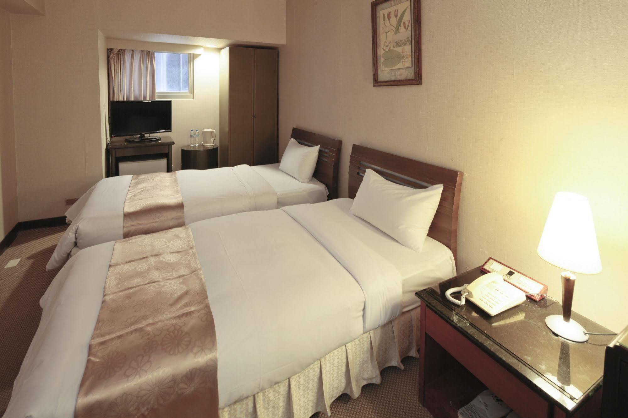 Lincoln Hotel Tainan Zewnętrze zdjęcie